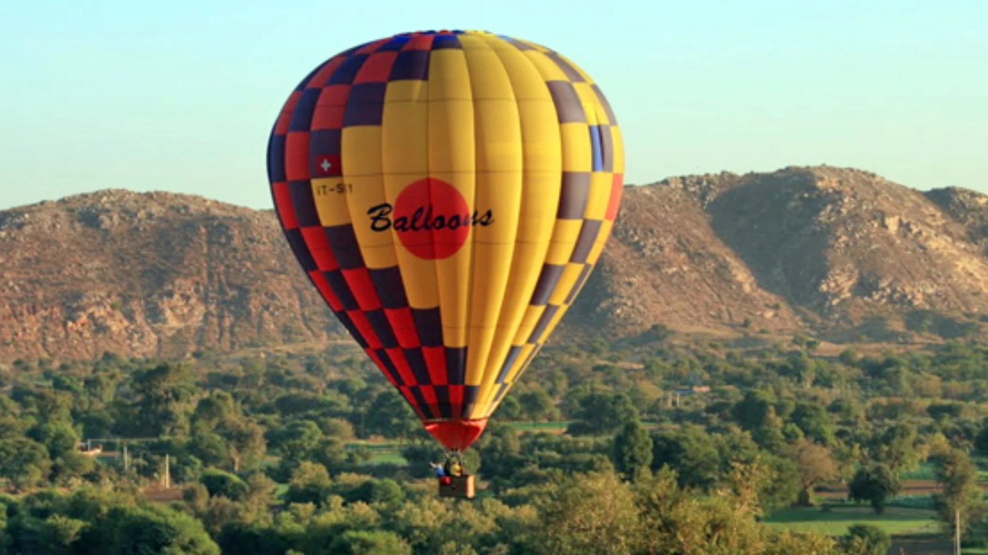 Hot Air Balloon in kashmir