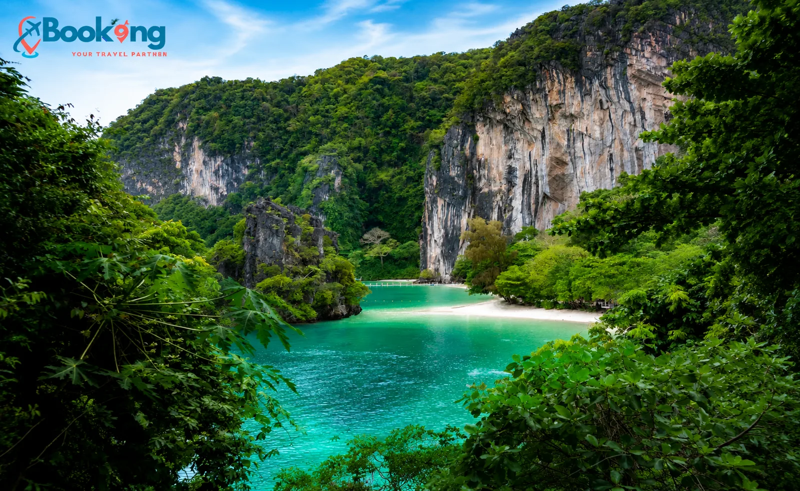 Thailand Tour Package: Explore the Land of Smiles with I Booking Holidays