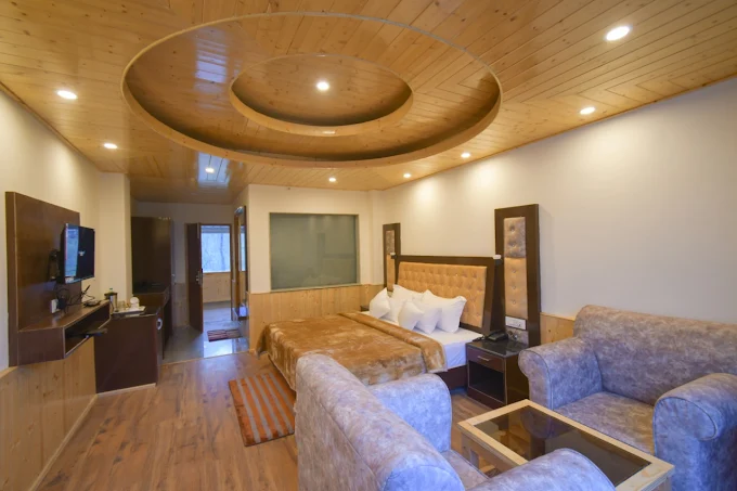  Luxury Deluxe Room
