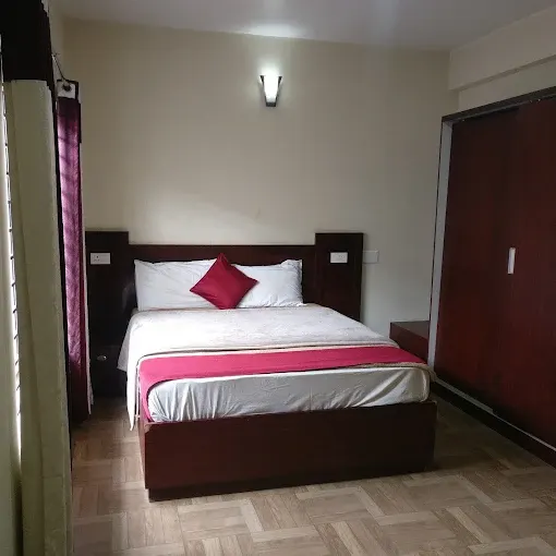  Single Bedroom Suite