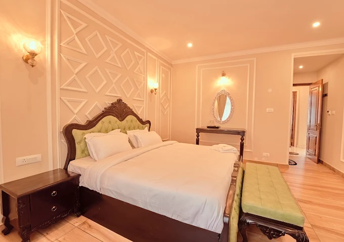 King Room with Balcony