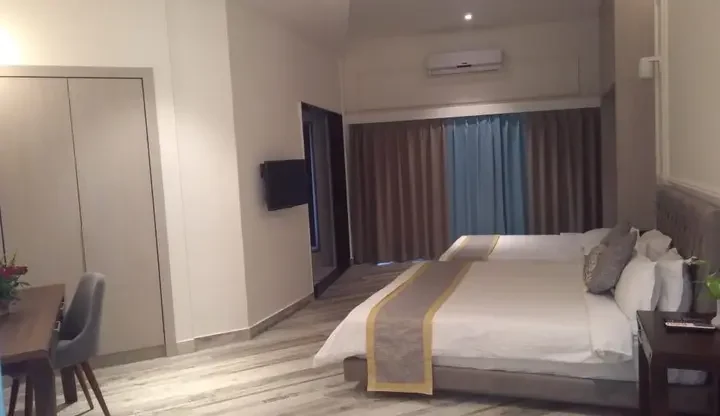 Valentine Room