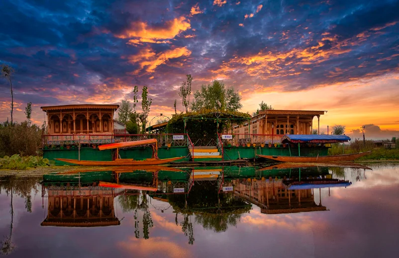 Srinagar Scenic Tour Package