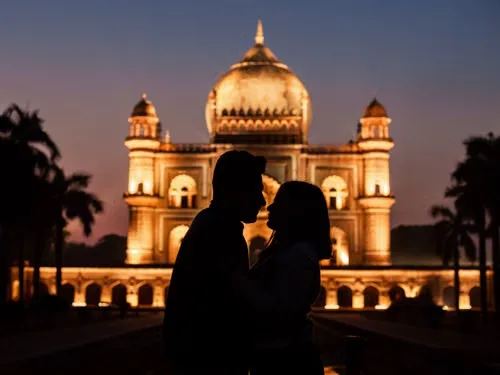 Delhi Honeymoon Package