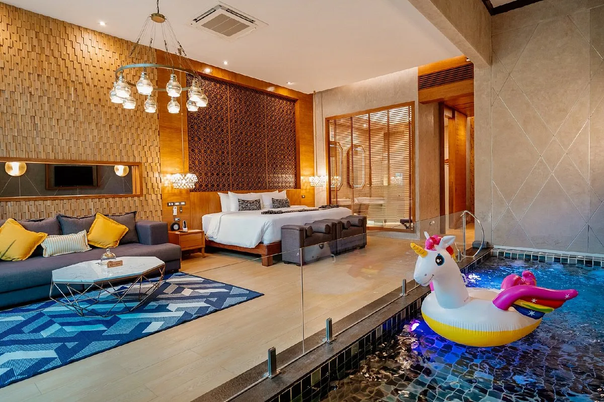 Pattaya Luxury Tour Package
