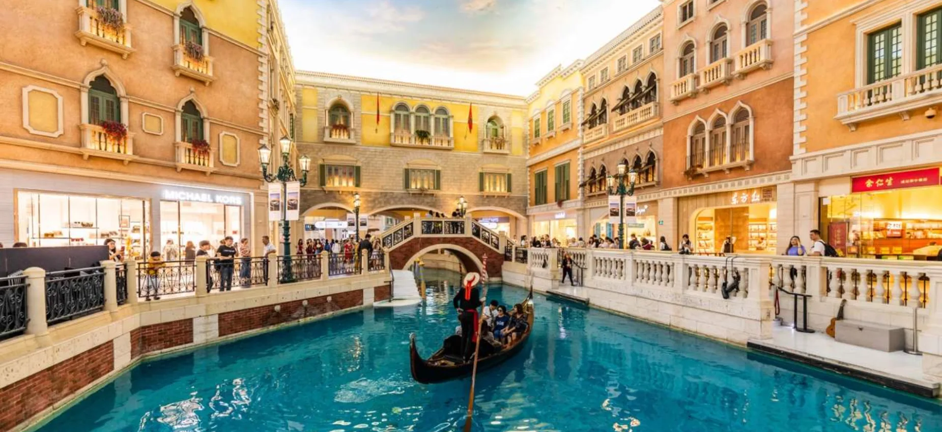 Macau Budget Package